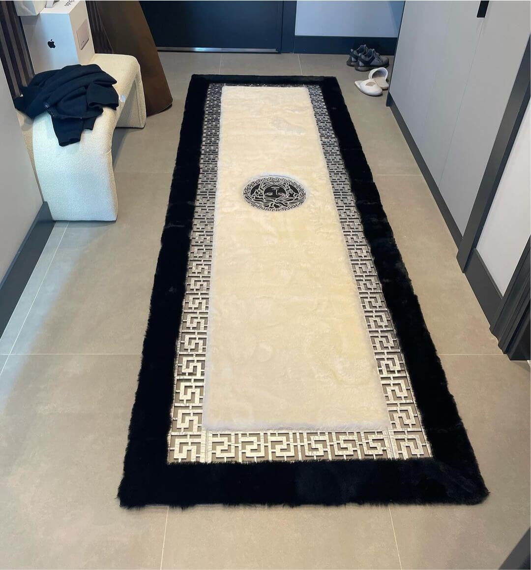 Unique balckBlack White Faux Fur Living Room Rug, Handmade Plush Area Rug