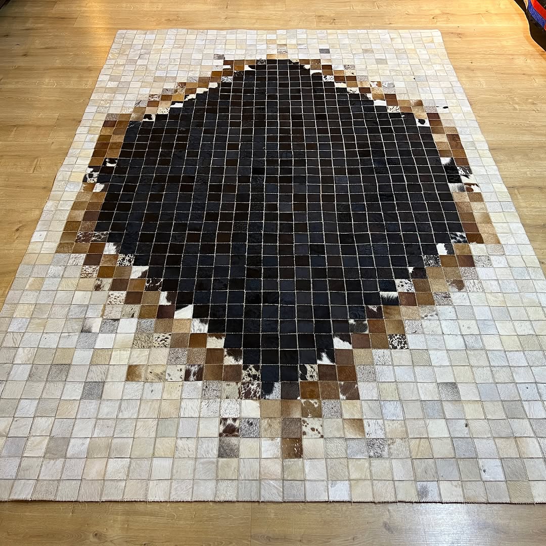100% Genuine Cowhide Area Rug, Tricolour Cowhide Patchwork Rug, Modern Rug for Bedroom Room (Copy)