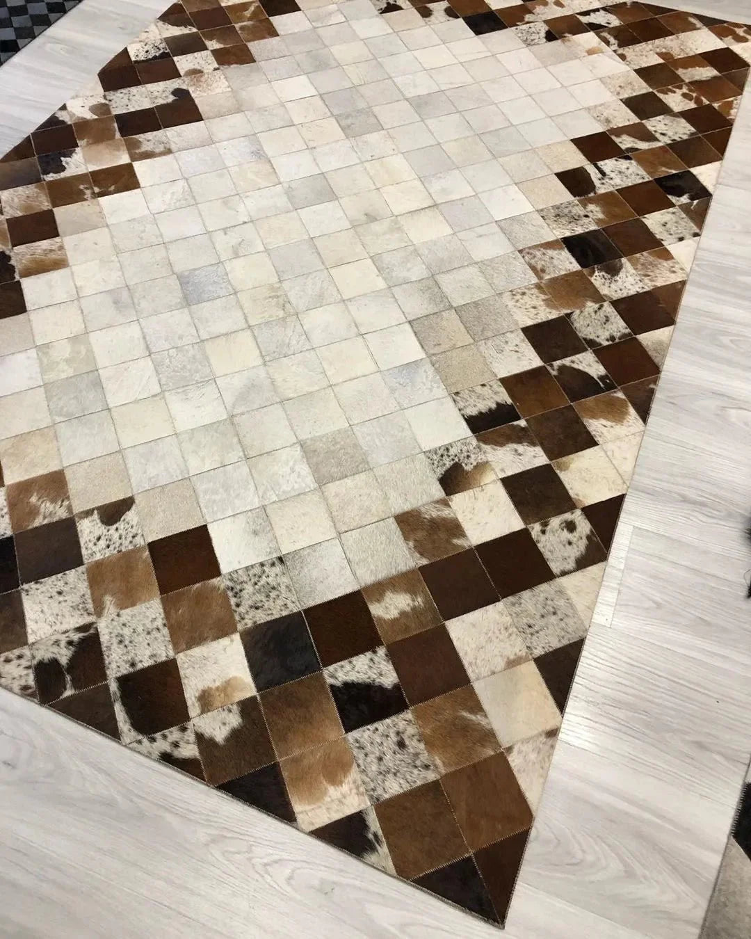 100% Natural Brown and Cream Cowhide Patchwork Rug - Wonder fur rug Wonder Fur Rug Wonder fur rug