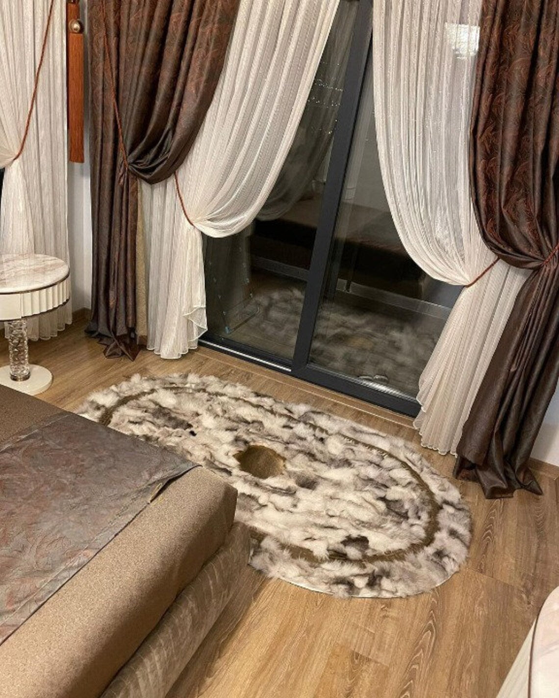 100% Natural Soft Shaggy Fox Fur Rug, Luxury Fluffy Handmade Fox Fur Area Rug