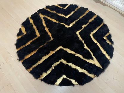 Black Gold Round Sheepskin Modern Area Rug, Natural Fur Rug