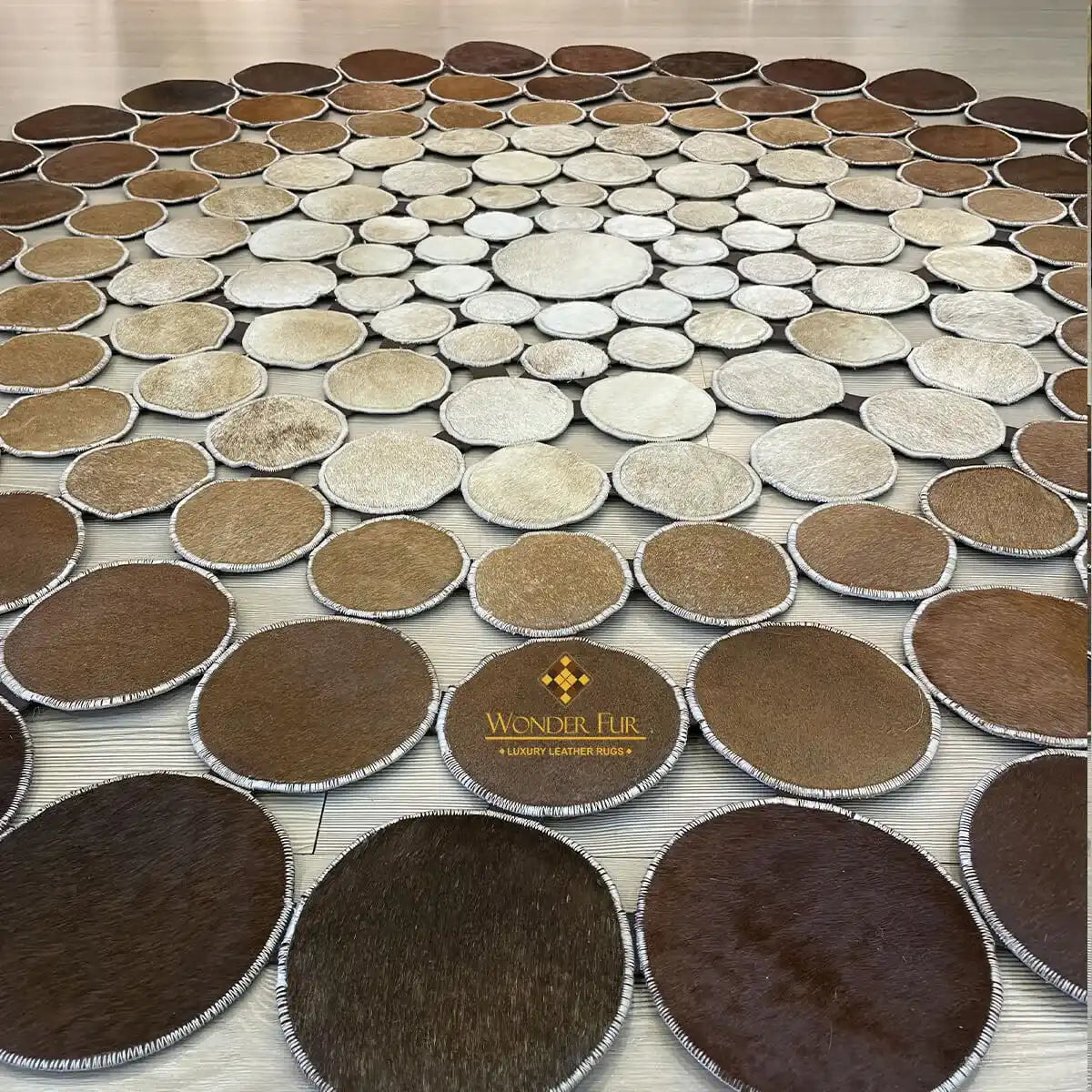 Cowhide Round Area Rug, Tricolor Cowhide Rug, Patchwork Rug Handmade Carpet