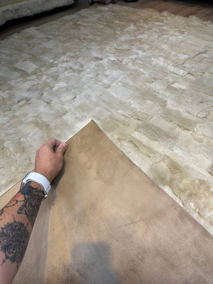 Elegant Natural Handmade Sheepskin Beige And Living Room Rug