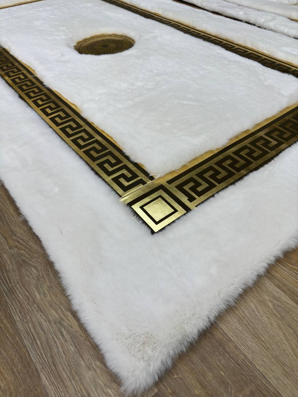 Faux Fur Rug, Soft Area Rug, White Gold Fluffy Area Rug