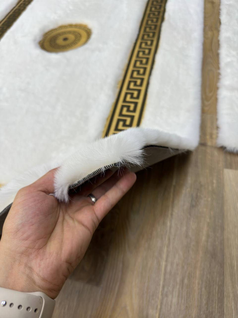 Faux Fur Rug, Soft Area Rug, White Gold Fluffy Area Rug