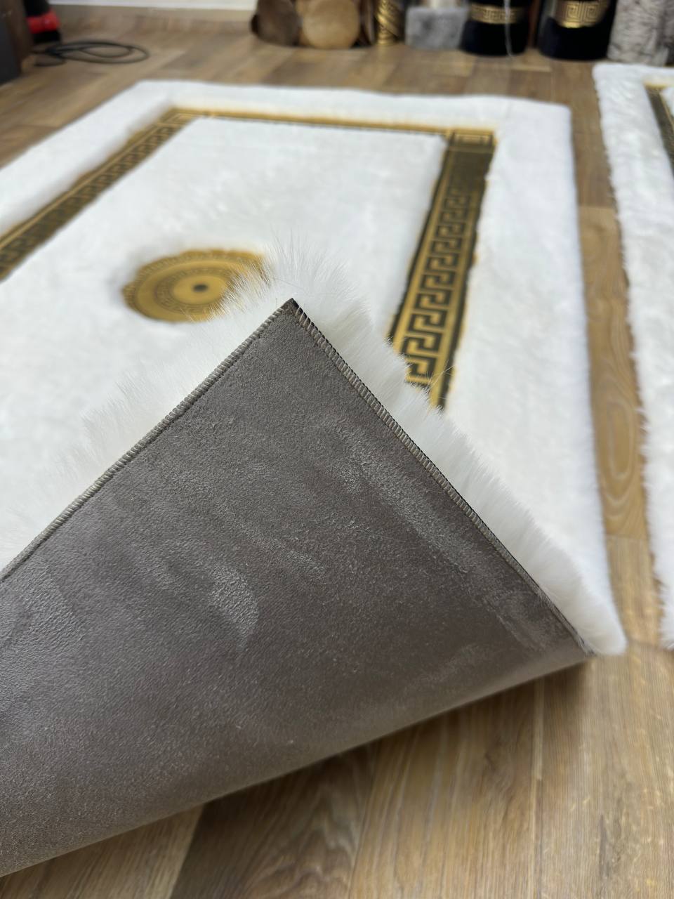 Faux Fur Rug, Soft Area Rug, White Gold Fluffy Area Rug