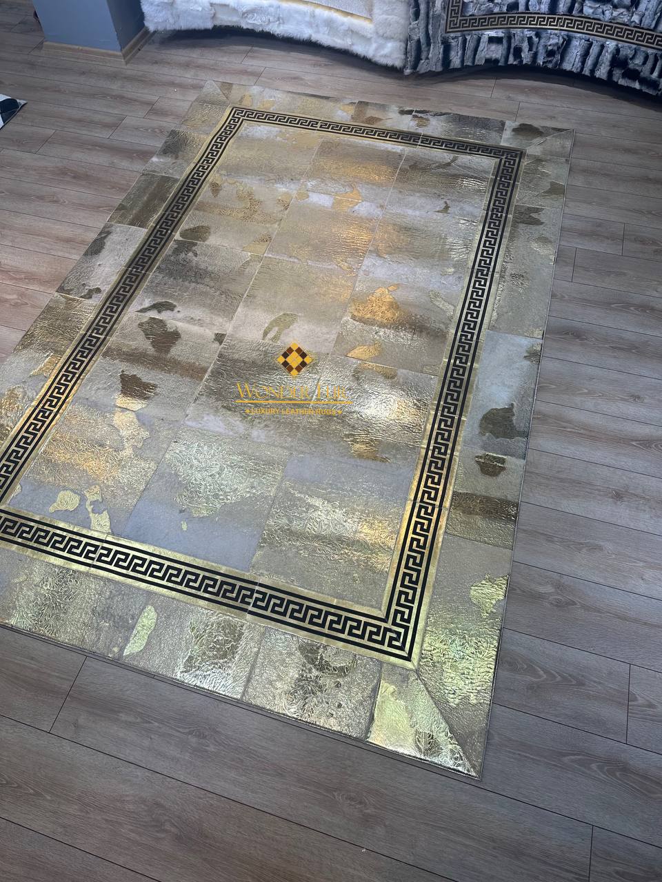 Genuine Gold Sheepskin Customize Bedroom Rug , Handmade Non Slip Rug