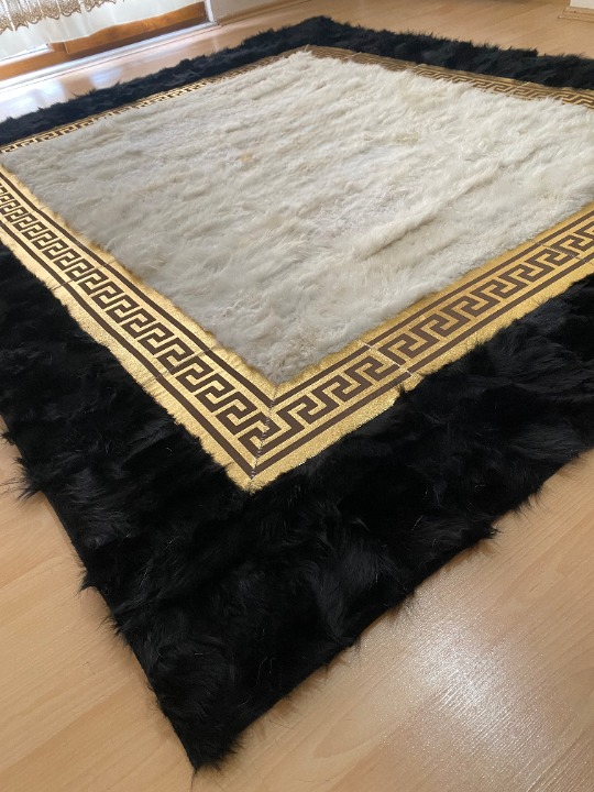 Geometric Handmade Black White And Gold Natural Sheepskin Bedroom Rug