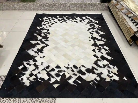Natural Handmade Black and White Cowhide Area Rug for Living Room