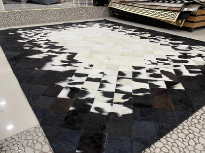 Natural Handmade Black and White Cowhide Area Rug for Living Room