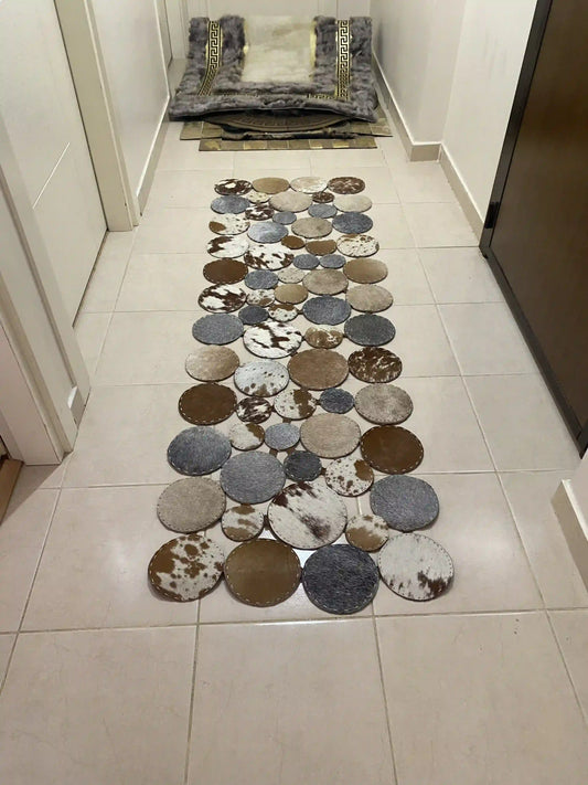 Modern Designed Cowhide Runner Rug, Natural Cow Skin Handmade Patchwork Runner Rug, Home Decoration Carpet