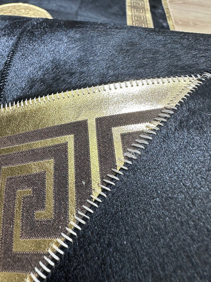 Luxury Handmade Black And Gold Real Cowhide Office Rug , Modern Carpet