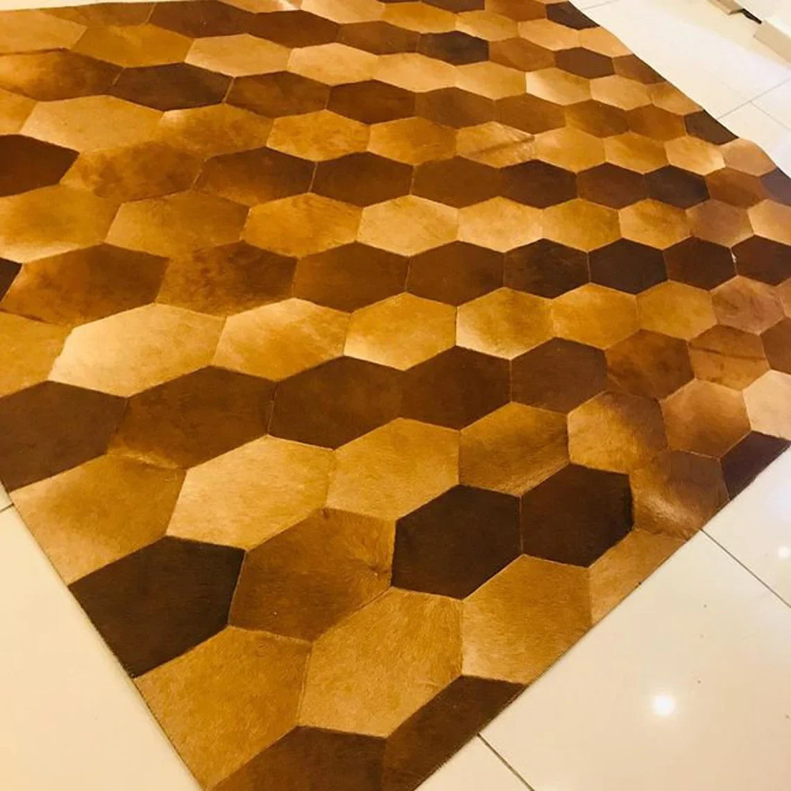 Luxury Handmade Brown Natural Cowhide Area Rug , Patchwork Home Decor