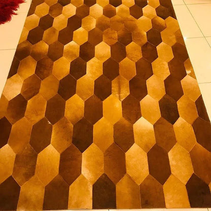 Luxury Handmade Brown Natural Cowhide Area Rug , Patchwork Home Decor