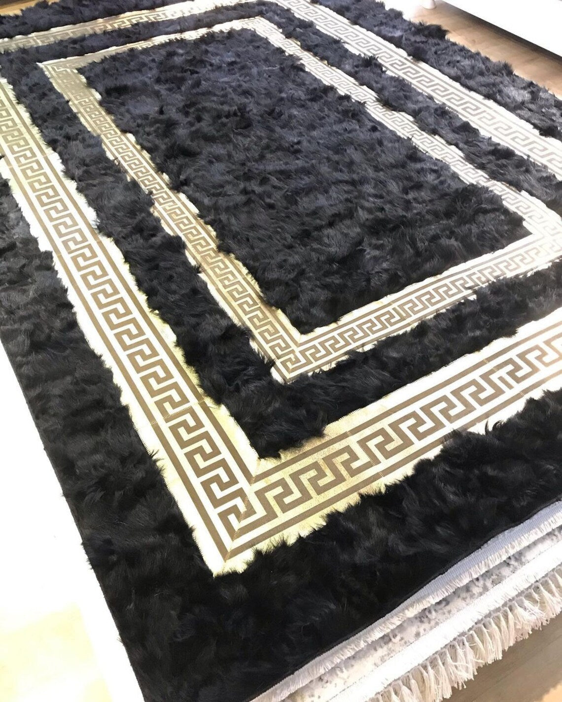 Luxury Natural Large Sheepskin Black Gold Living Room Rug , Soft Rug