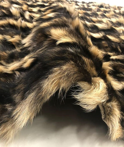 Luxury Soft Handmade Real Brown Fox Fur Rug , Non Slip Fluffy Area Rug