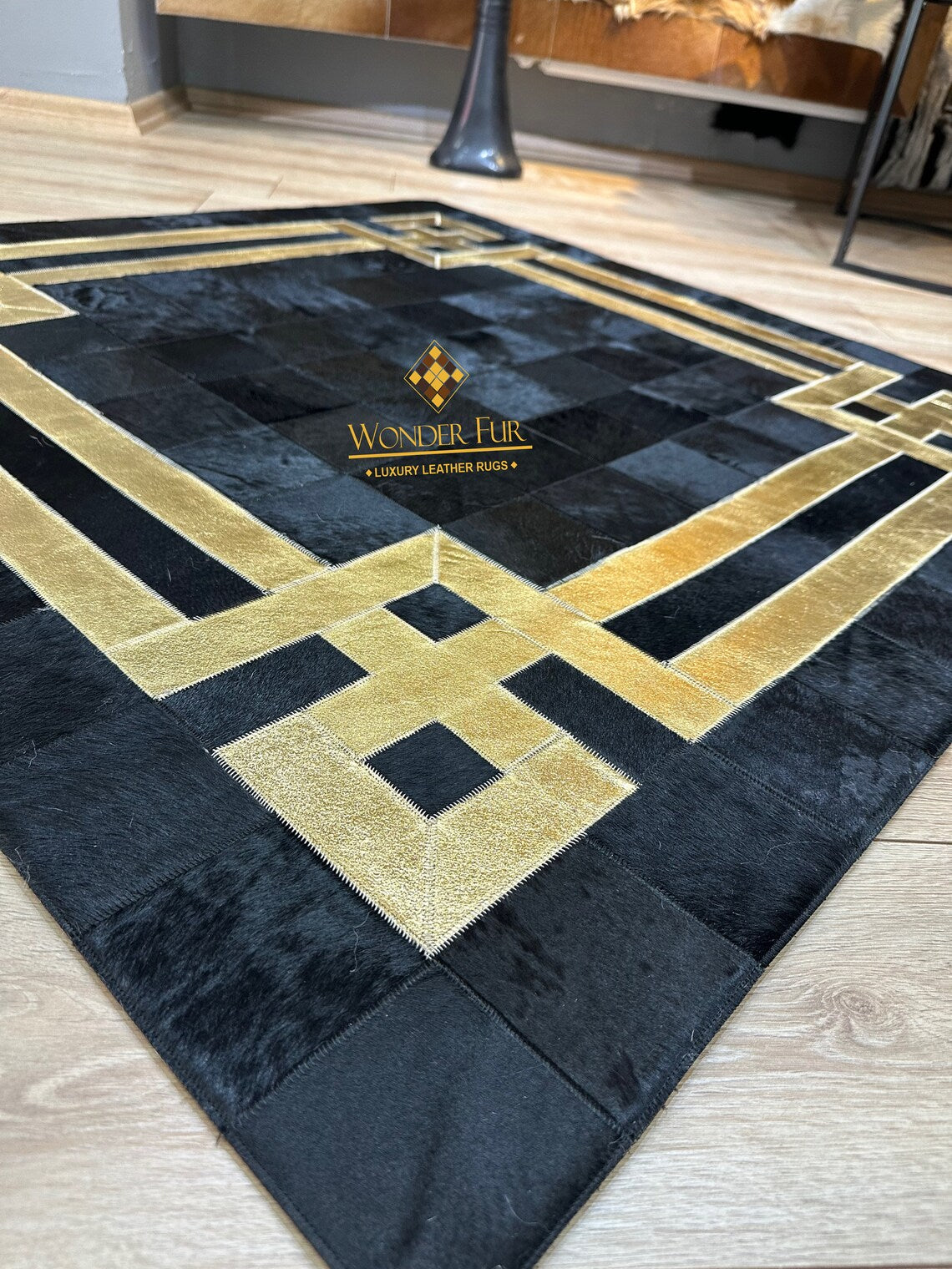 Modern Decorative Original Cowhide Area Rug , Luxury Handmade Leather