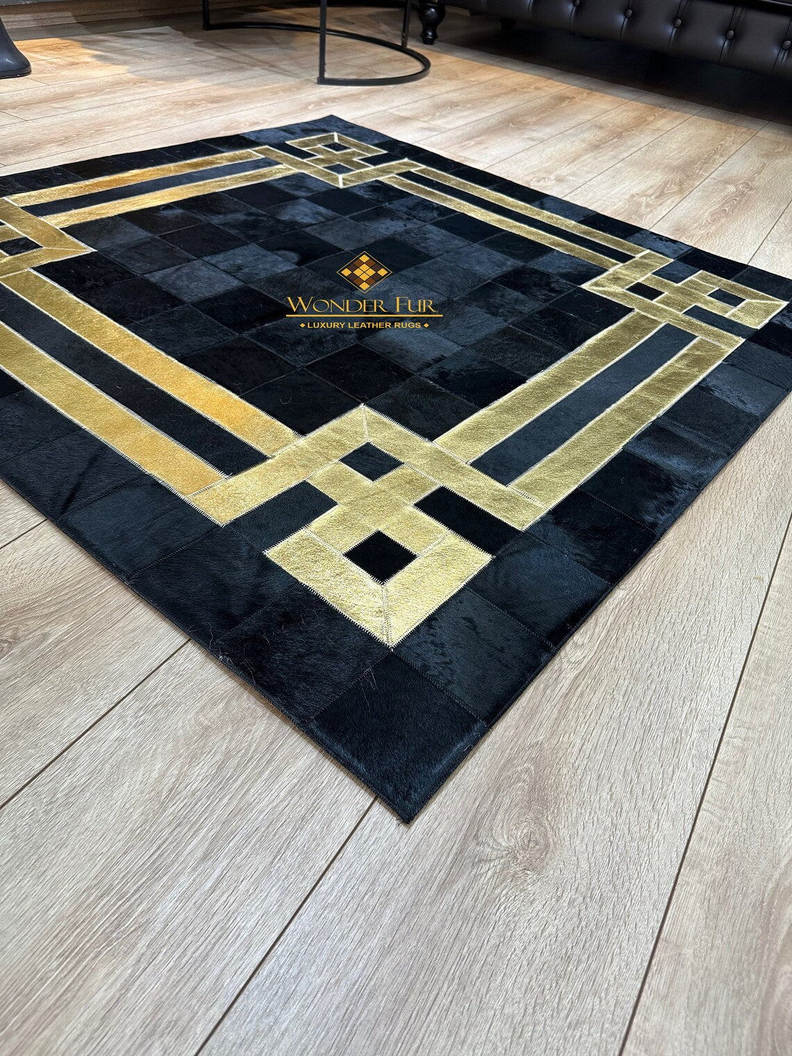 Modern Decorative Original Cowhide Area Rug , Luxury Handmade Leather