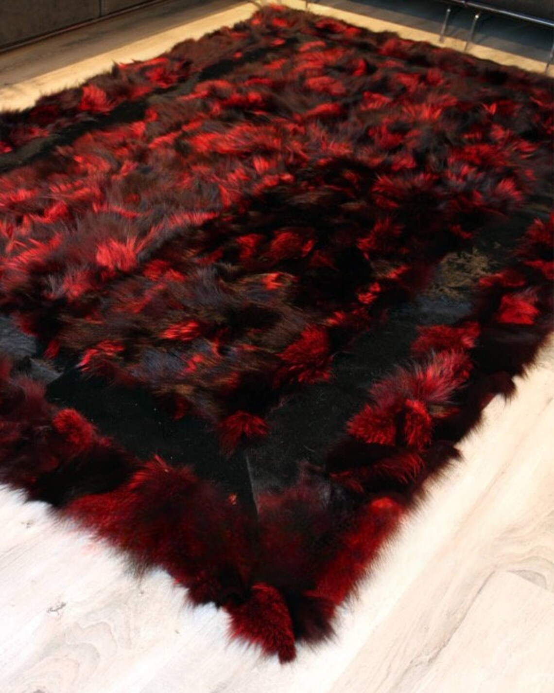 Modern Handmade Red And Black Fox Fur Rug , Genuine Fluffy Soft Rug