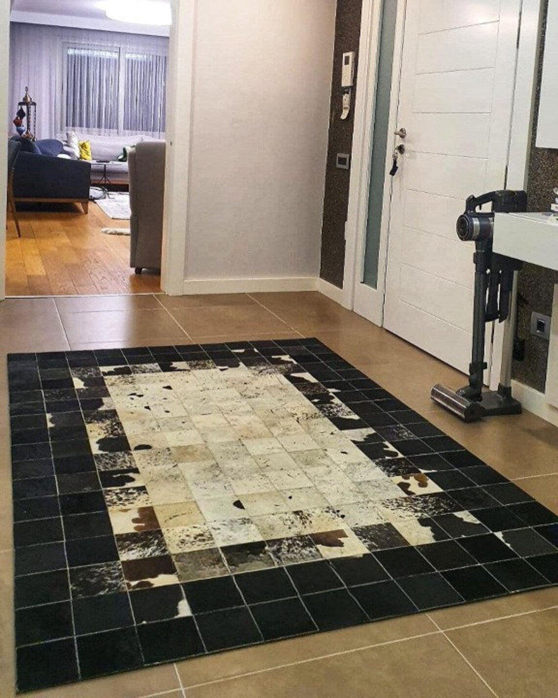 Modern Home Decor Black And Beige Real Cowhide Corridor Handmade Rug