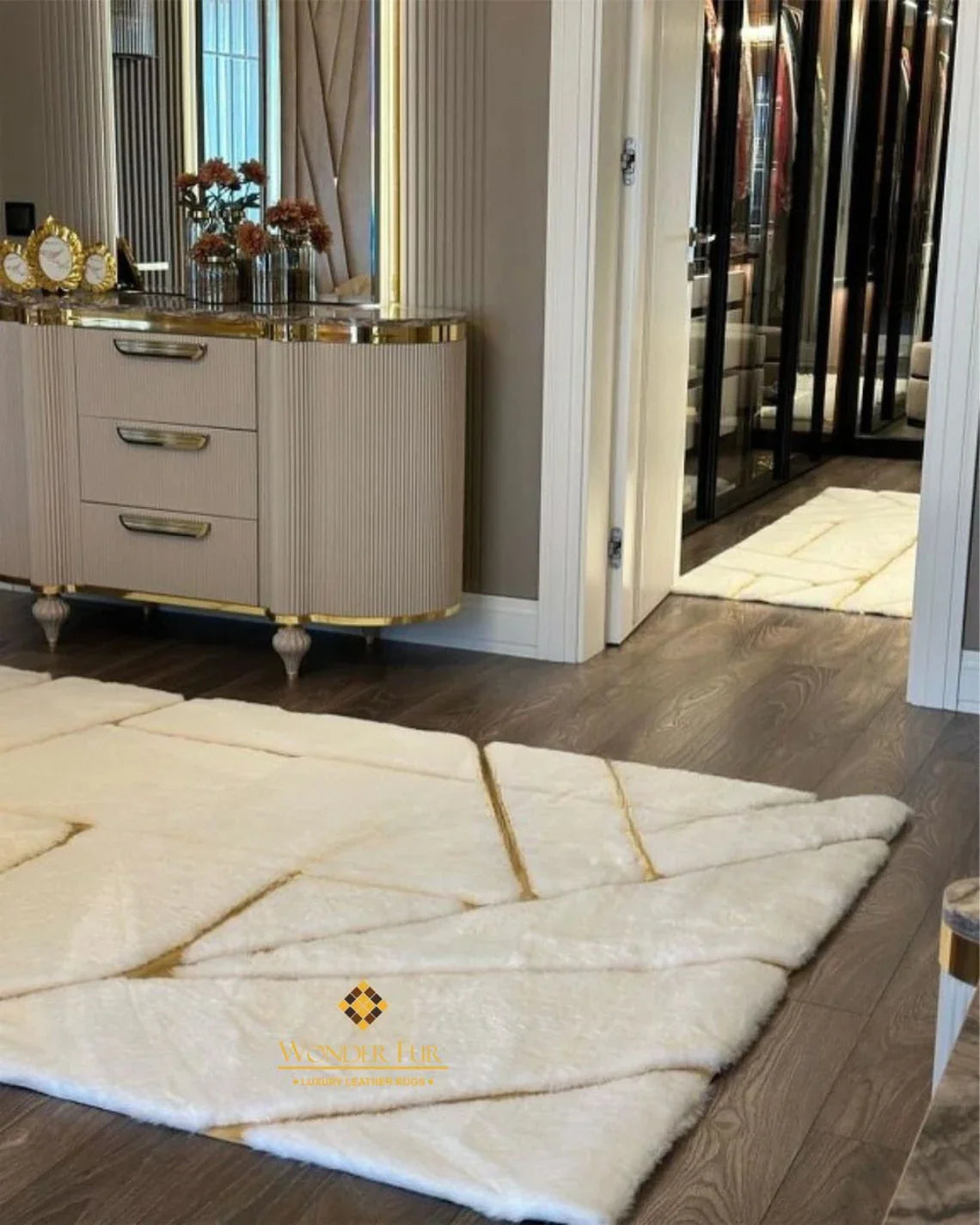 Modern Plush White And Gold Faux Fur Bedroom Soft Rug , Handmade Rug