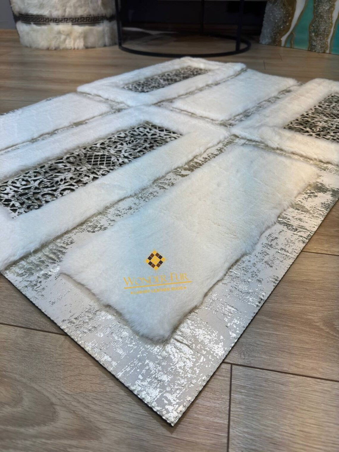 Modern Soft Elegant White Faux Fur Bedroom Rug , Handmade Luxury Rug
