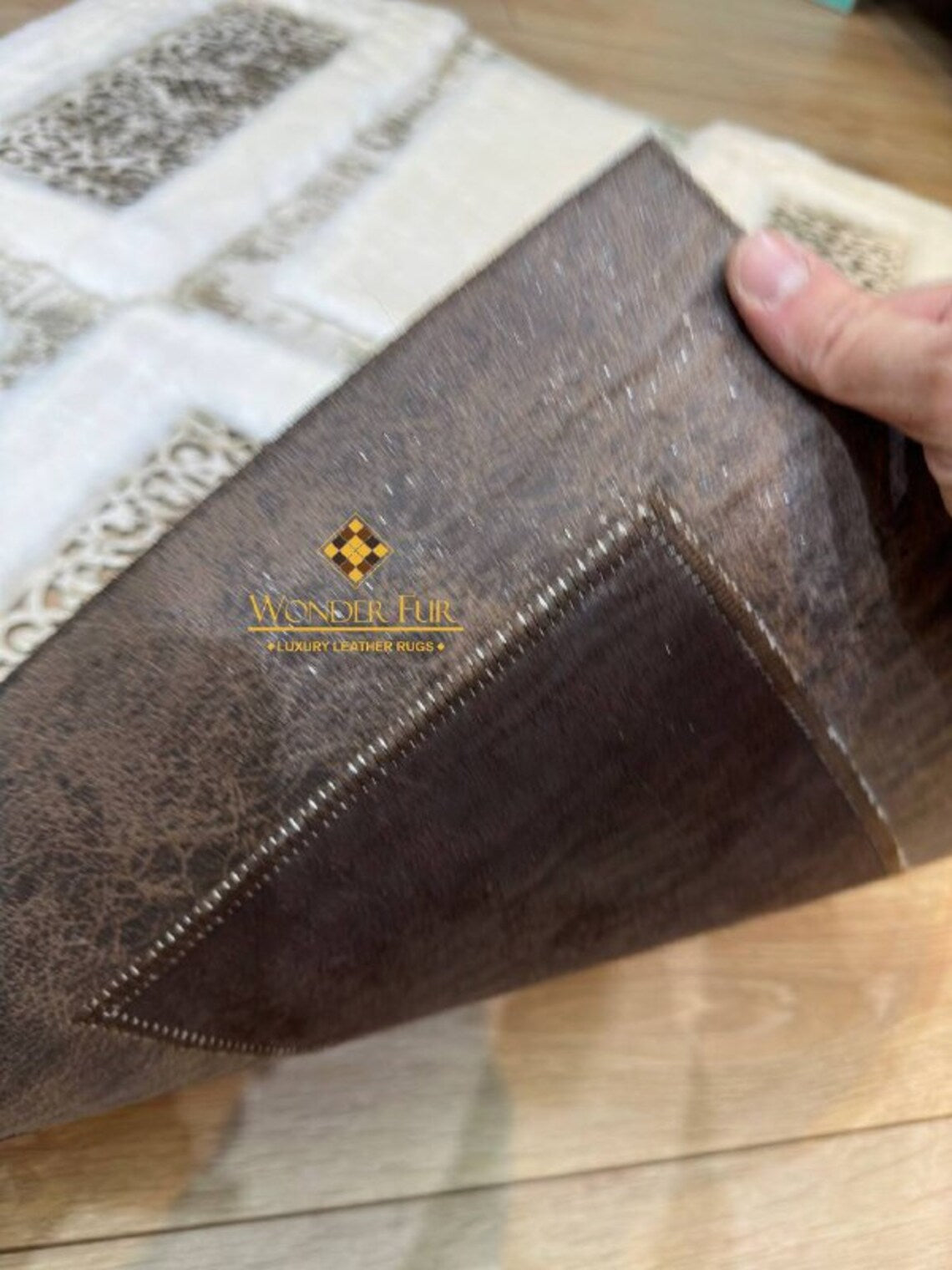 Modern Soft Elegant White Faux Fur Bedroom Rug , Handmade Luxury Rug