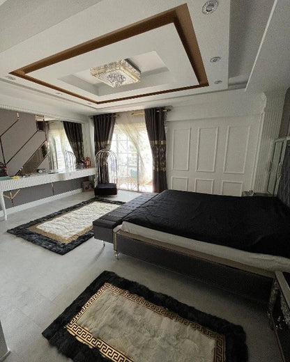 Natural Handmade White Gray And Gold Sheepskin 6x8 Soft Bedroom Carpet