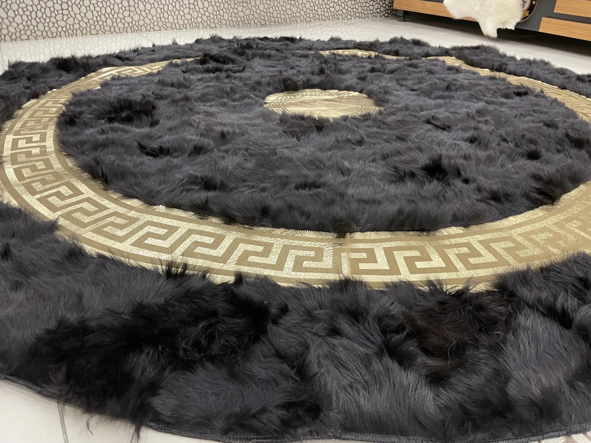Handmade Patchwork Black And Gold Natural Sheepskin Non Slip Round Rug