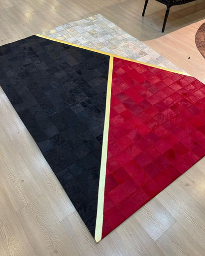 Tricolor Unique Real Cowhide Bedroom Rug , Handmade Patchwork Area Rug