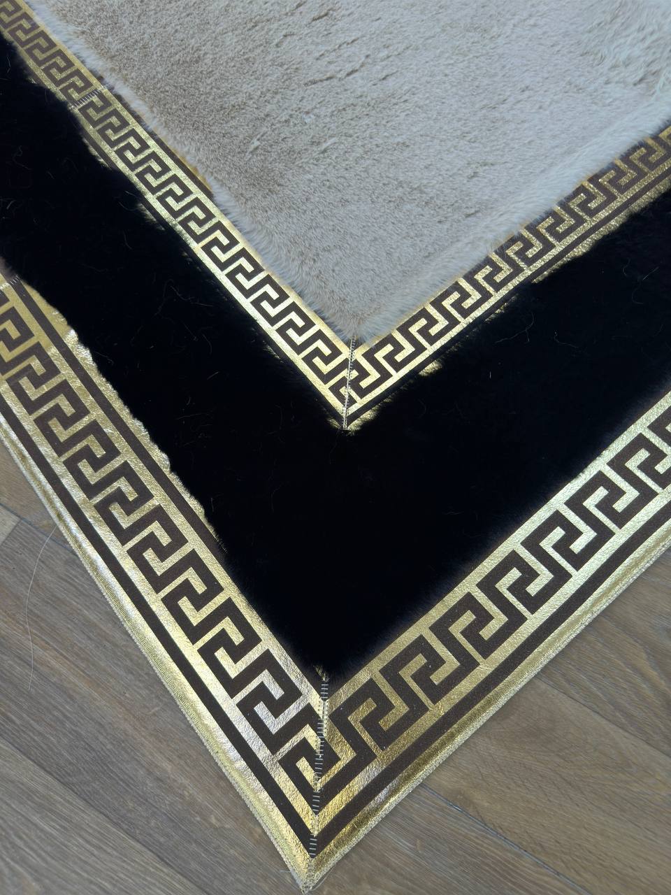 Handcrafted  Beige White  Runner Rug with Plush Faux Fur – Modern & Cozy Touch