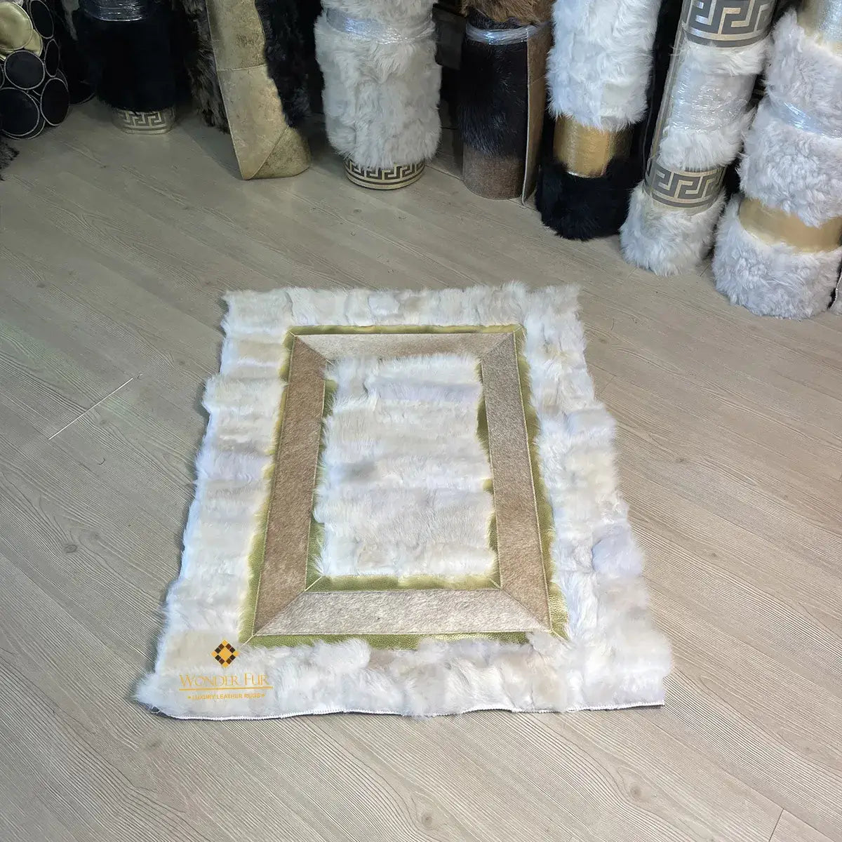 White Sheepskin with Brown Cowhide Sides Area Rug, Throw Wool Rug
