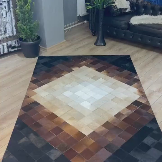 Luxury Patchwork Tricolor Genuine Cowhide Area Rug , Handmade 5x7 Rug