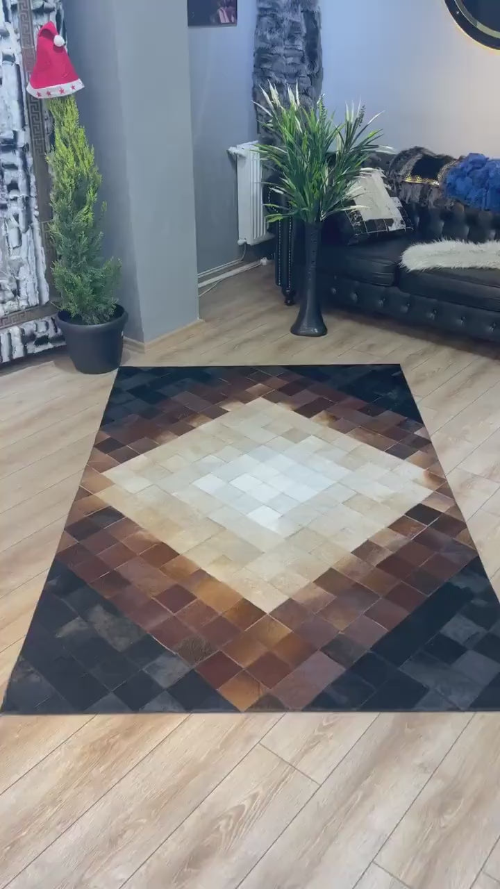 Luxury Patchwork Tricolor Genuine Cowhide Area Rug , Handmade 5x7 Rug